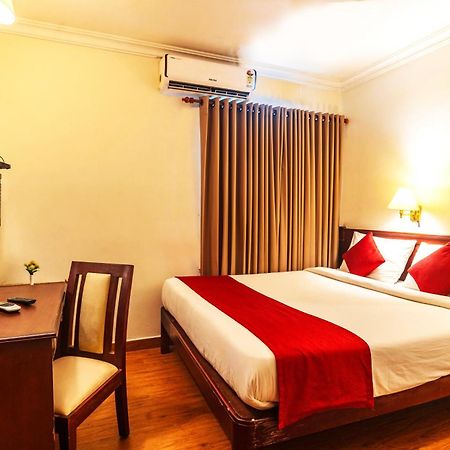 Hotel Archana Inn Kochi Exterior photo