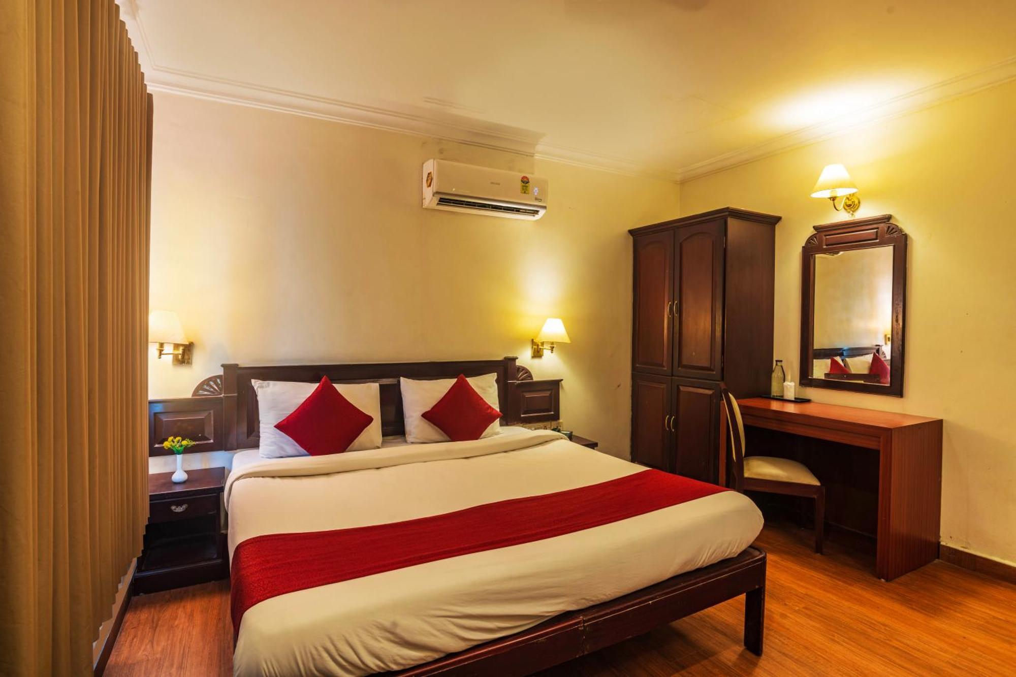 Hotel Archana Inn Kochi Room photo