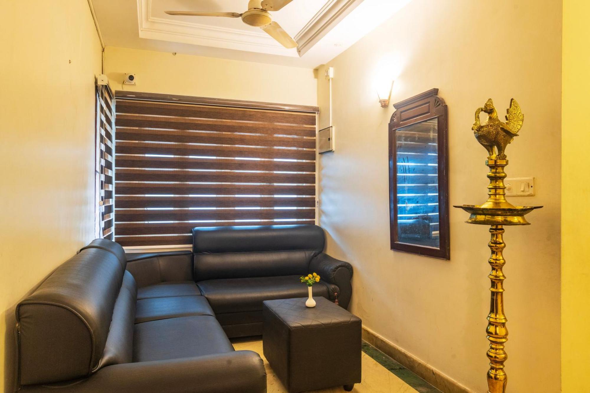 Hotel Archana Inn Kochi Exterior photo