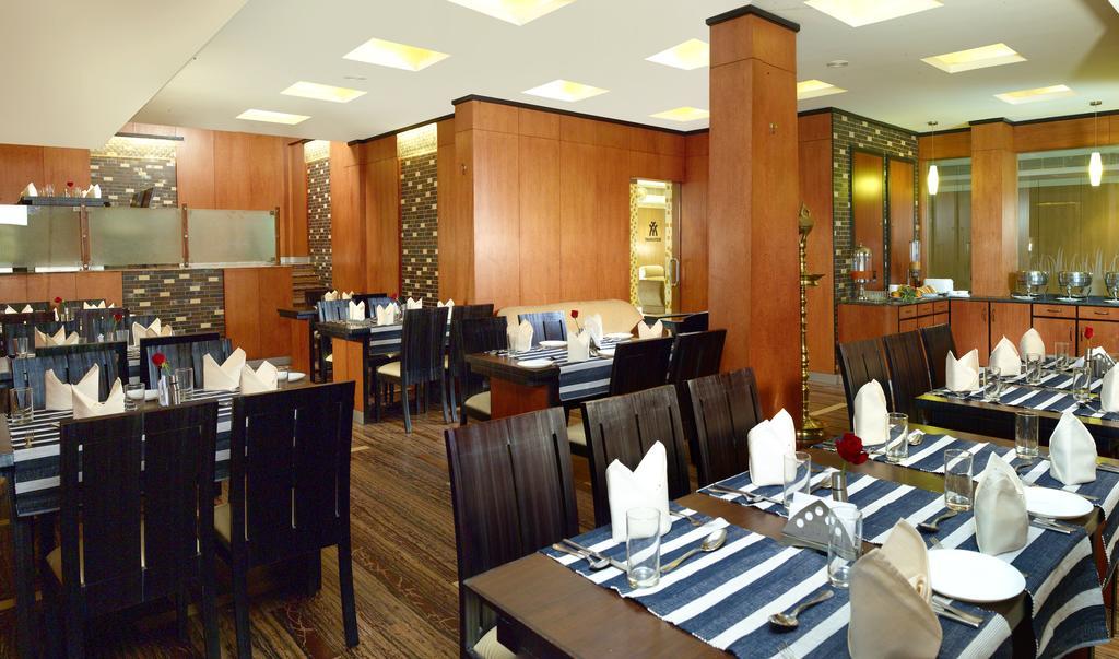 Hotel Archana Inn Kochi Exterior photo
