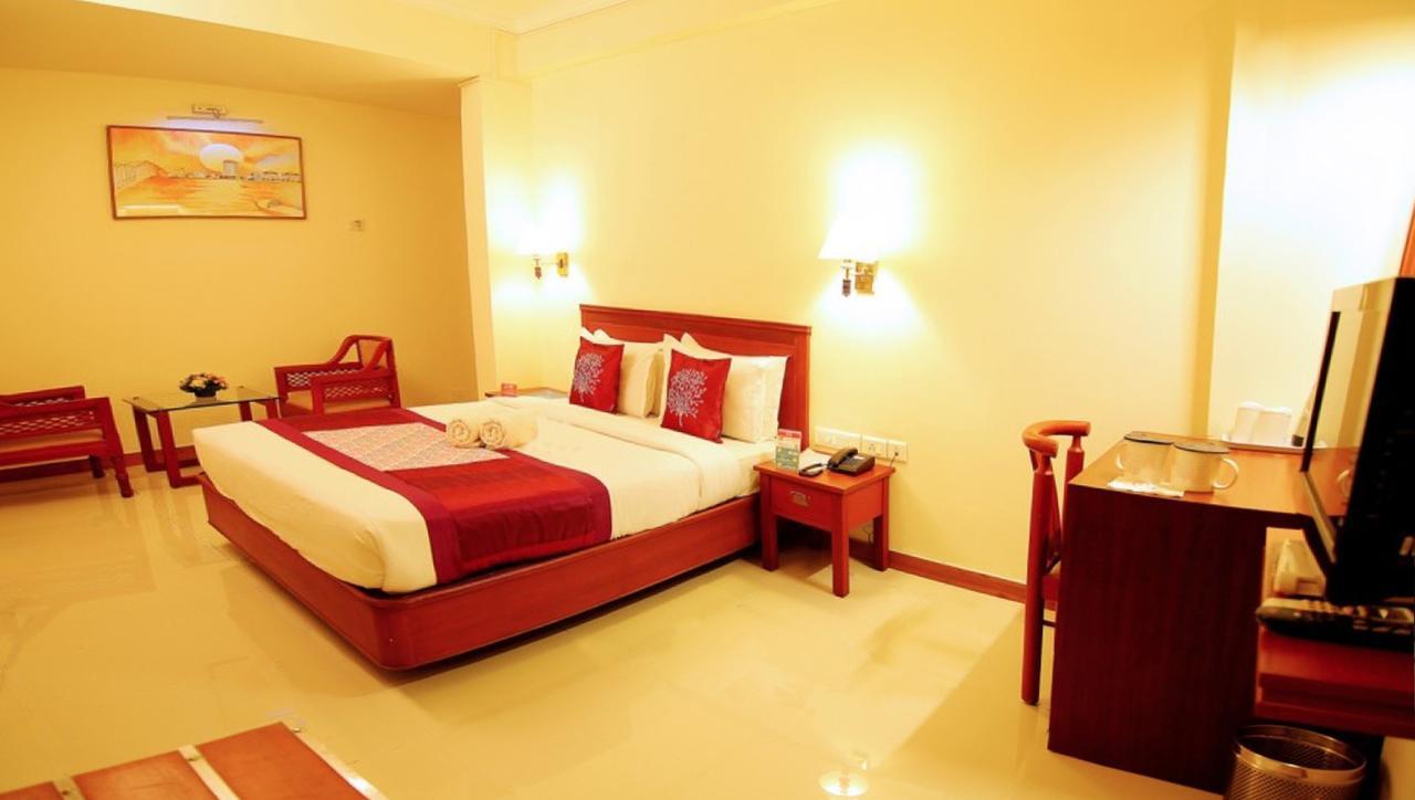 Hotel Archana Inn Kochi Exterior photo