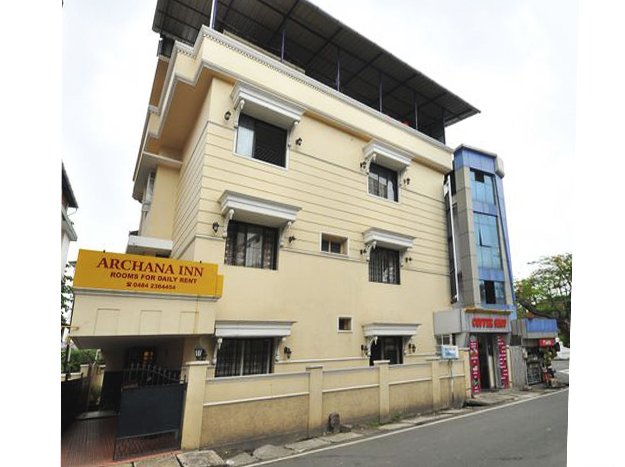 Hotel Archana Inn Kochi Exterior photo